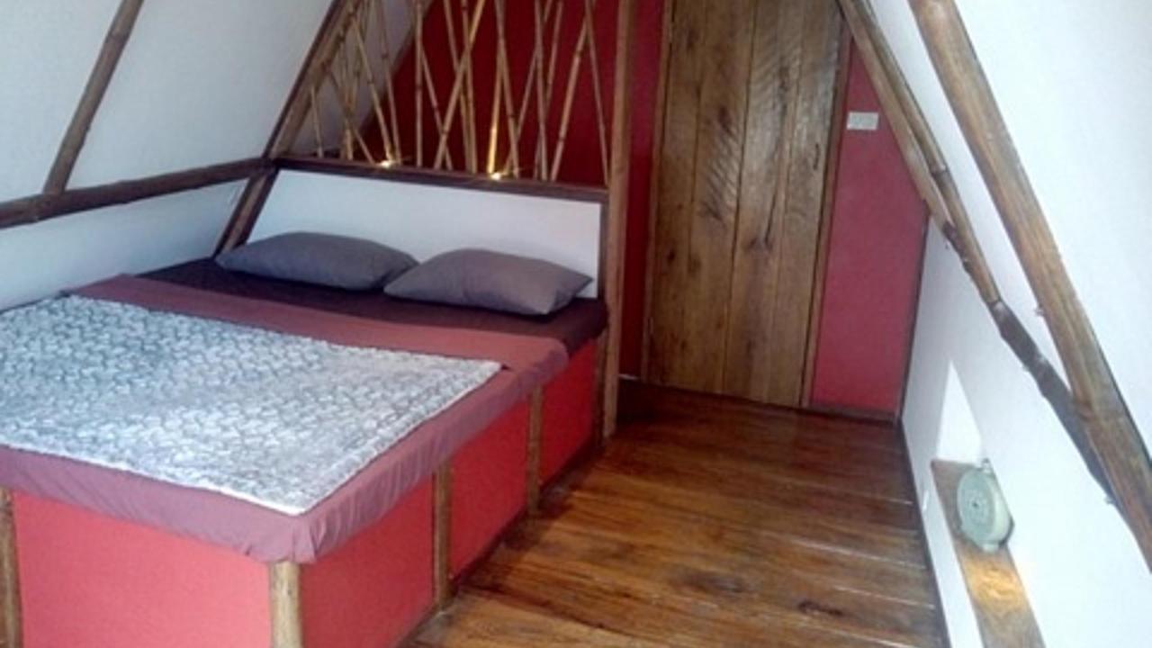 The Boarding House Hotel Сиханоуквил Екстериор снимка